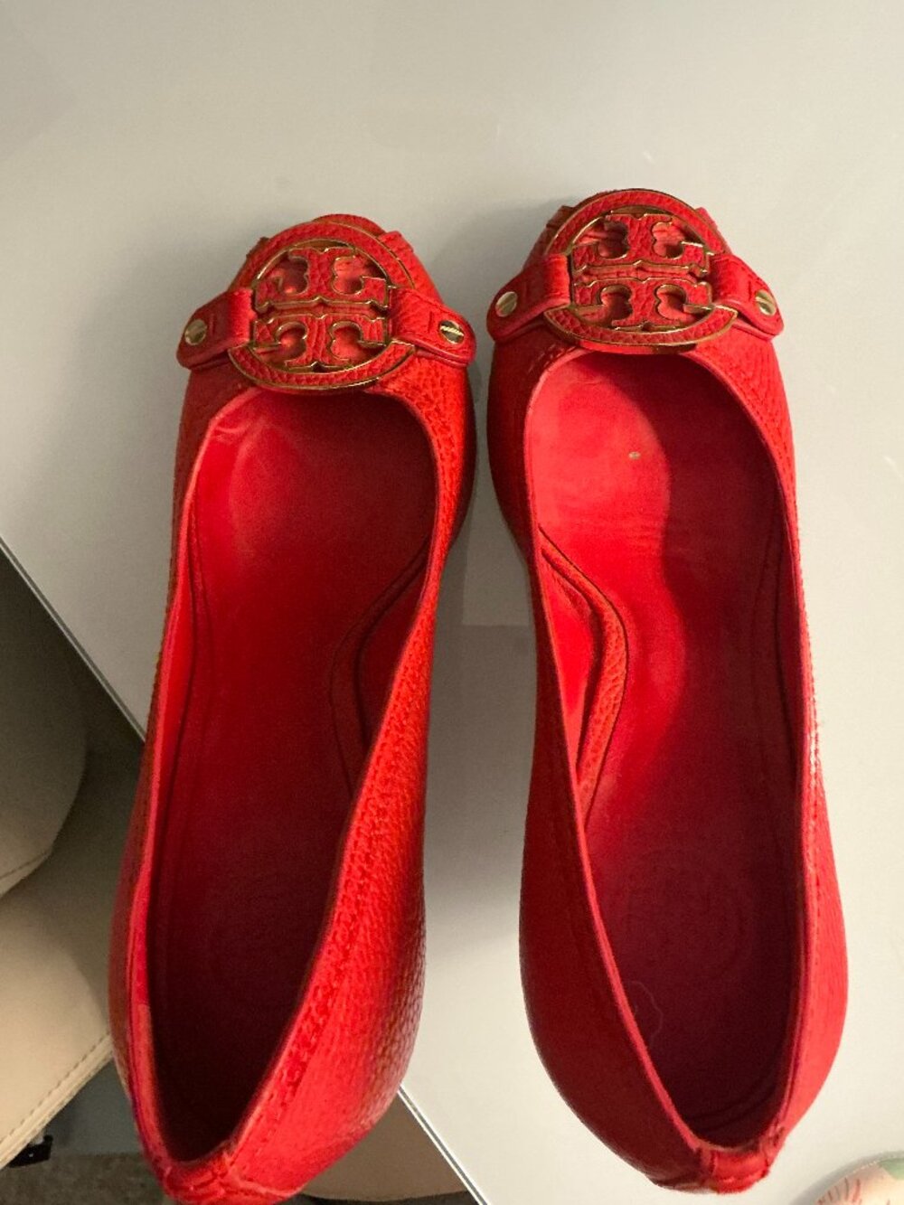 Tory Burch Sally Red Pebbled Leather Peep-Toe Wedges Gold Logo 9M